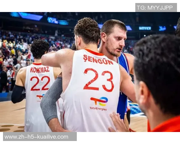 戴维斯与约基奇巅峰对决谁能在NBA季后赛中笑到最后